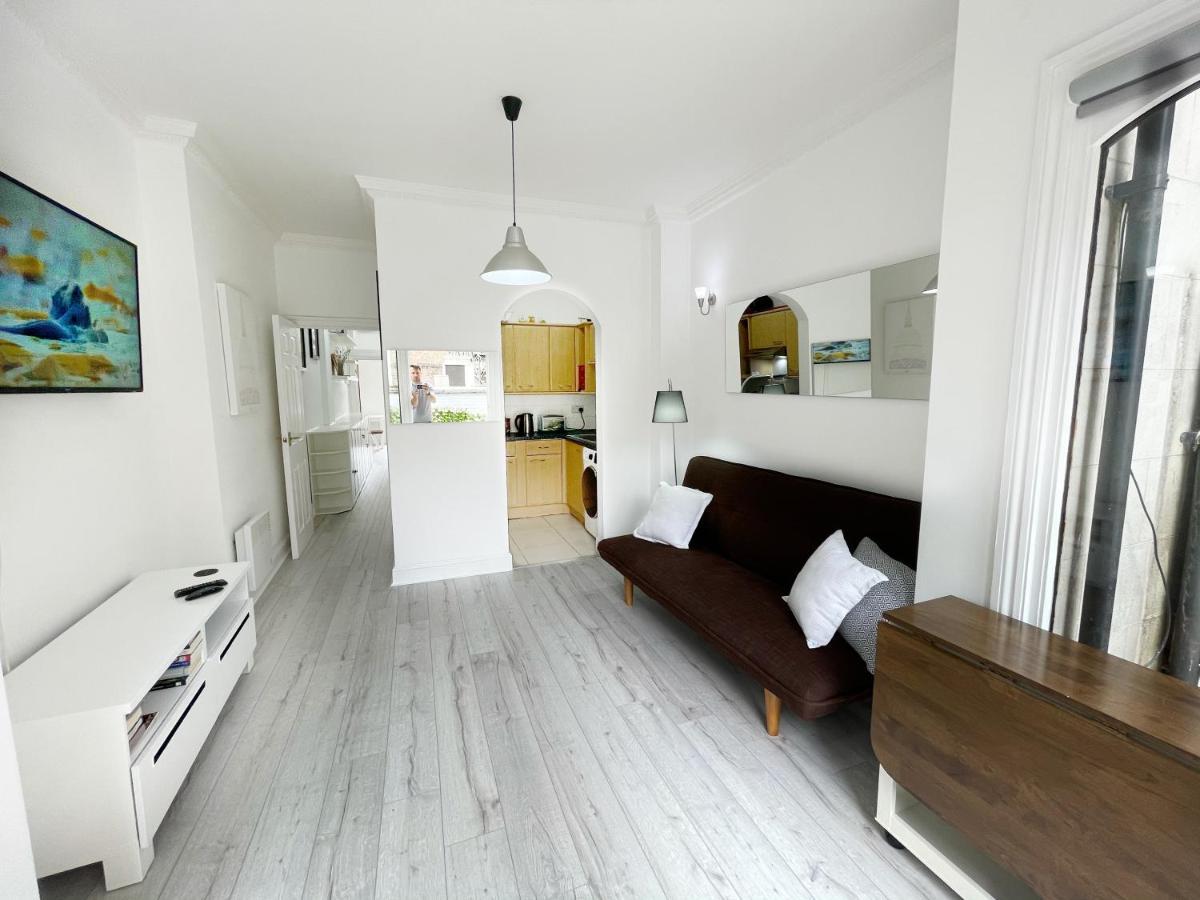 Luxurious Terrace 2 Bedrooms In Relaxing Covent Garden Apartment ลอนดอน ภายนอก รูปภาพ